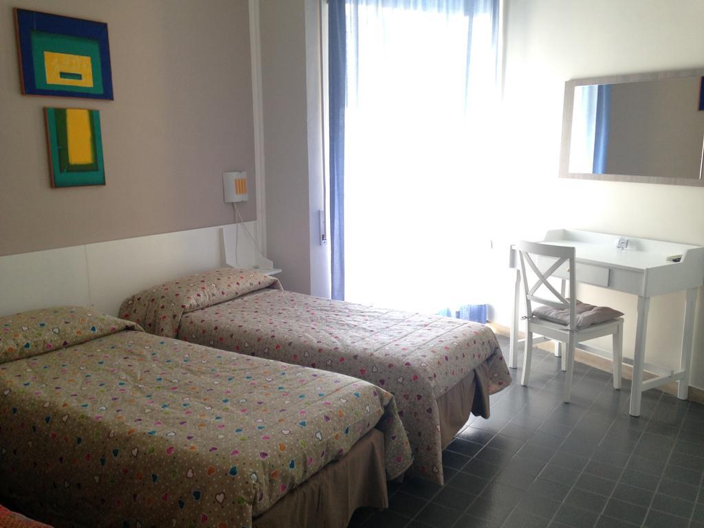 Hotel Anna Terracina Pokój zdjęcie