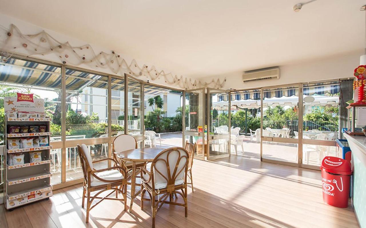 Hotel Anna Terracina Zewnętrze zdjęcie